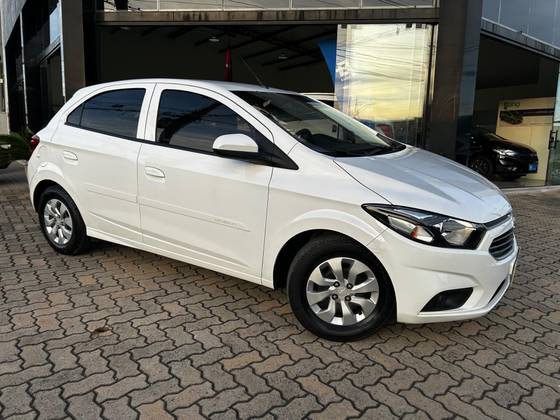 CHEVROLET ONIX 1.4 MPFI LT 8V FLEX 4P MANUAL